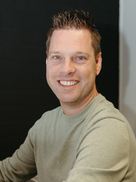Thomas bureau van den oever